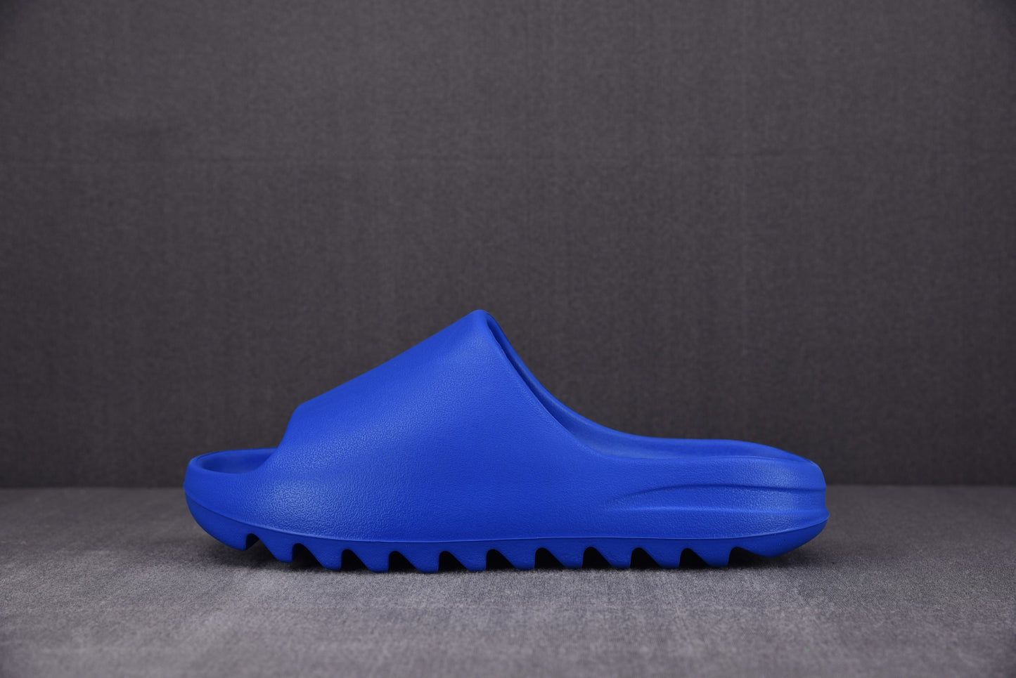 Yeezy Slides - Blue