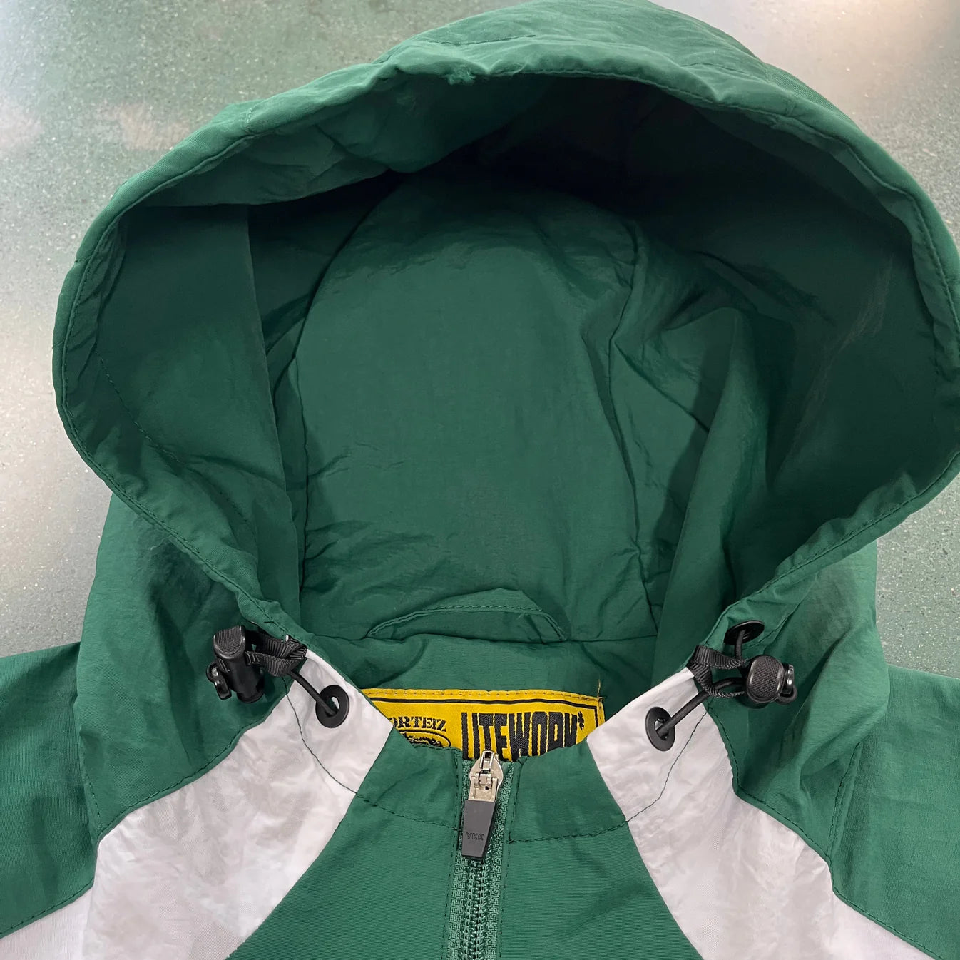 Crtez Alcatraz Windbreaker - Green/White
