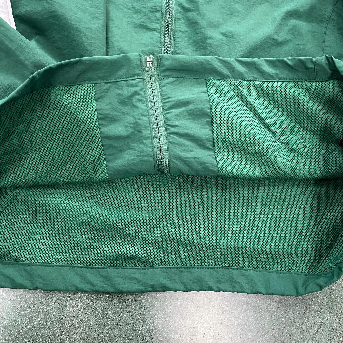 Crtez Alcatraz Windbreaker - Green/White