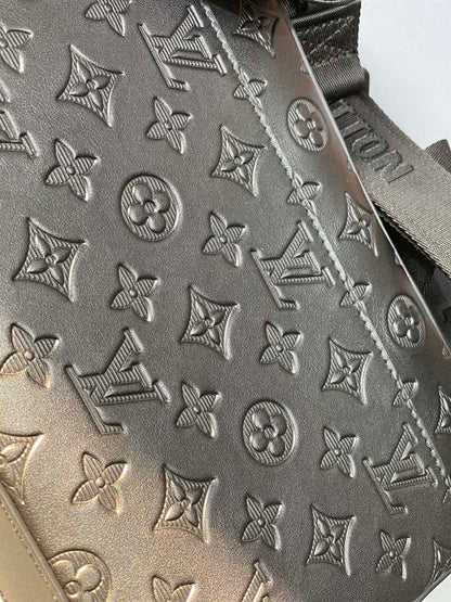 LV Duo Messenger Bag - Black
