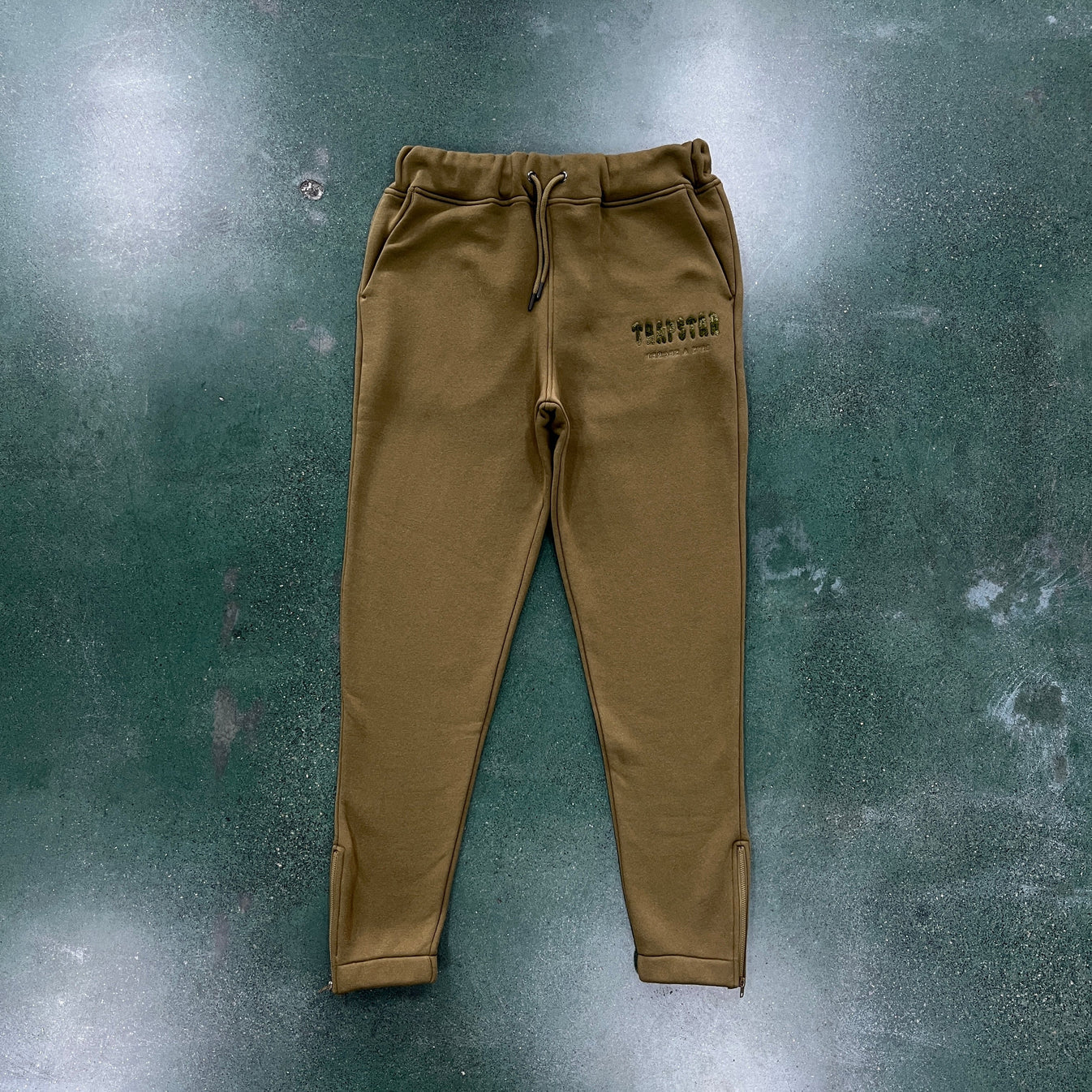 TS Decoded Chenille Tracksuit - Olive Camo/Black