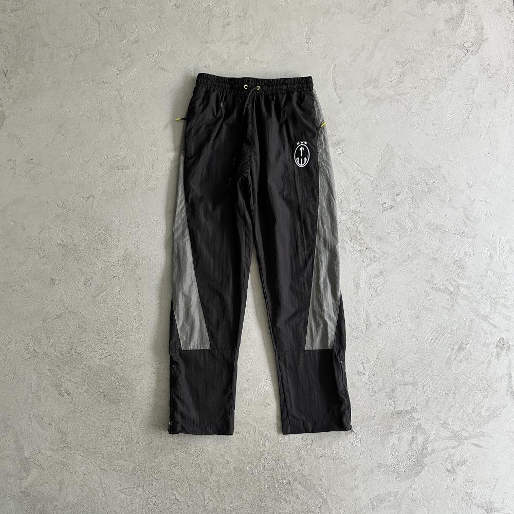 TS Irongate Football Tracksuit - Black