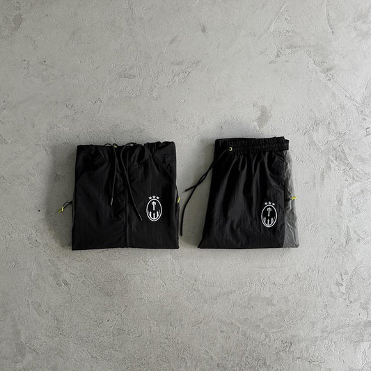 TS Irongate Football Tracksuit - Black