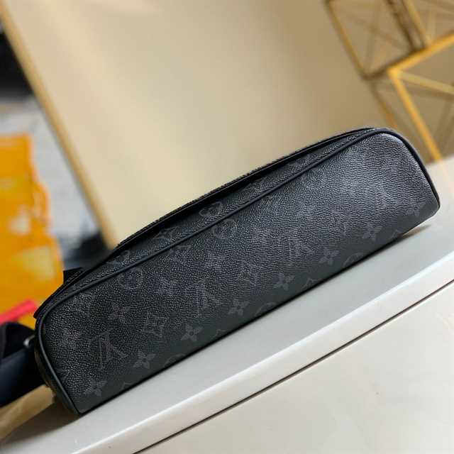 LV District MM Monogram Eclipse Messenger Bag - Black