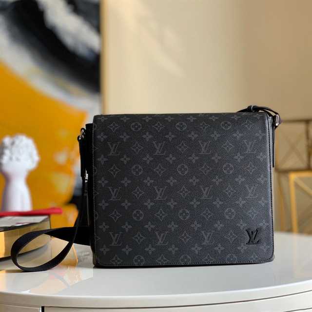 LV District MM Monogram Eclipse Messenger Bag - Black