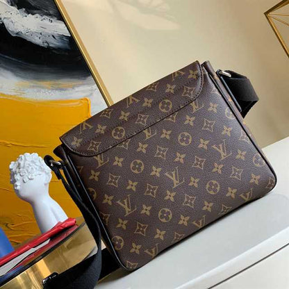 LV District PM Monogram Messenger Bag - Brown