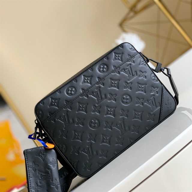 LV Duo Messenger Bag - Black
