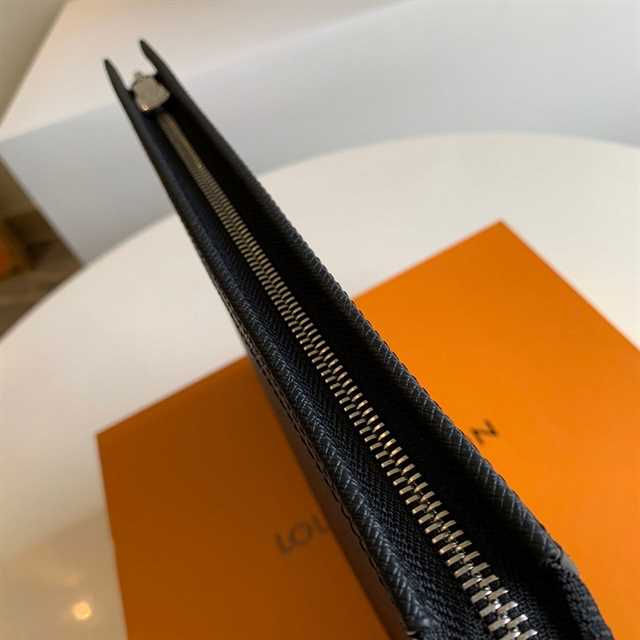 LV Voyage Taiga Leather Pochette - Black