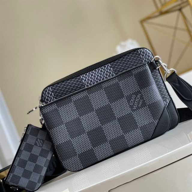 LV Trio Messenger Damier Side Bag - Black