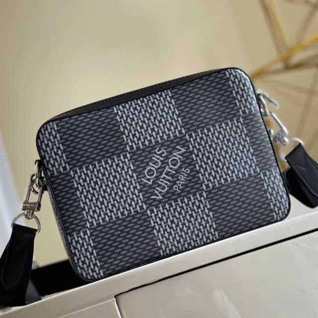 LV Trio Messenger Damier Side Bag - Black