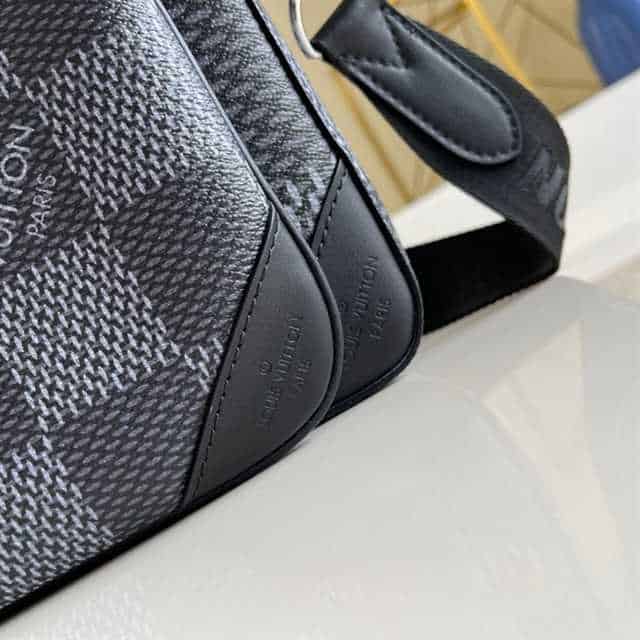 LV Trio Messenger Damier Side Bag - Black