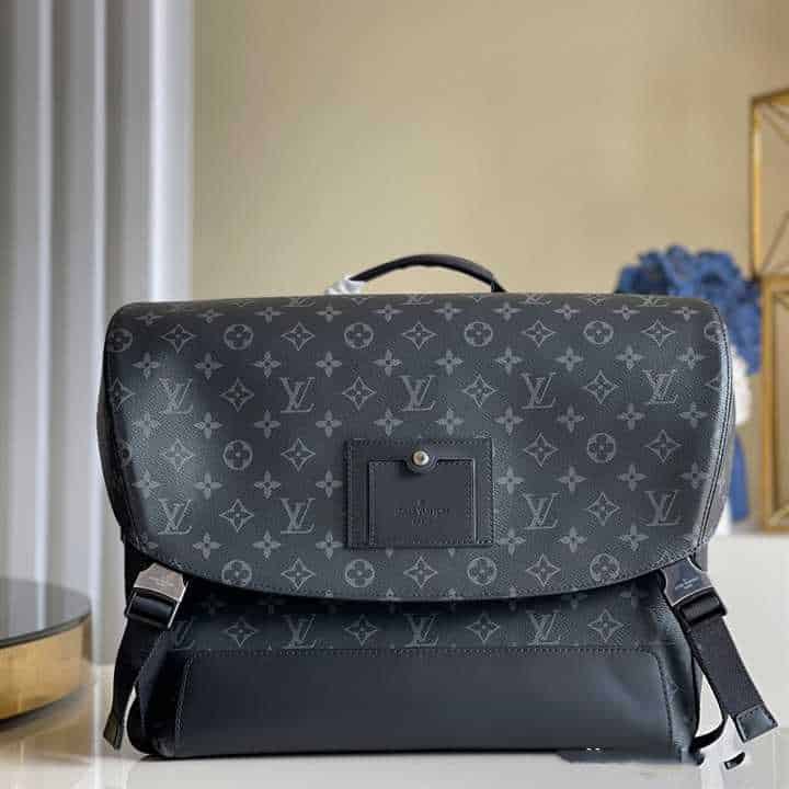 LV Messenger MM Voyager Bag - Black