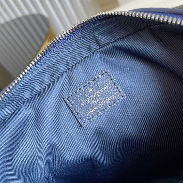 LV Trio Messenger Ink Leather Side Bag - Blue