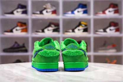Nike SB Dunk Low - Grateful Dead Bears