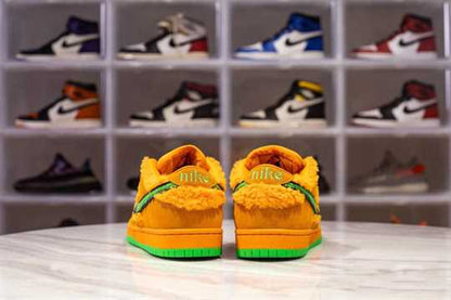 Nike SB Dunk Low - Grateful Dead Bears Orange
