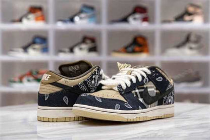 Nike Dunk SB - Travis Scott