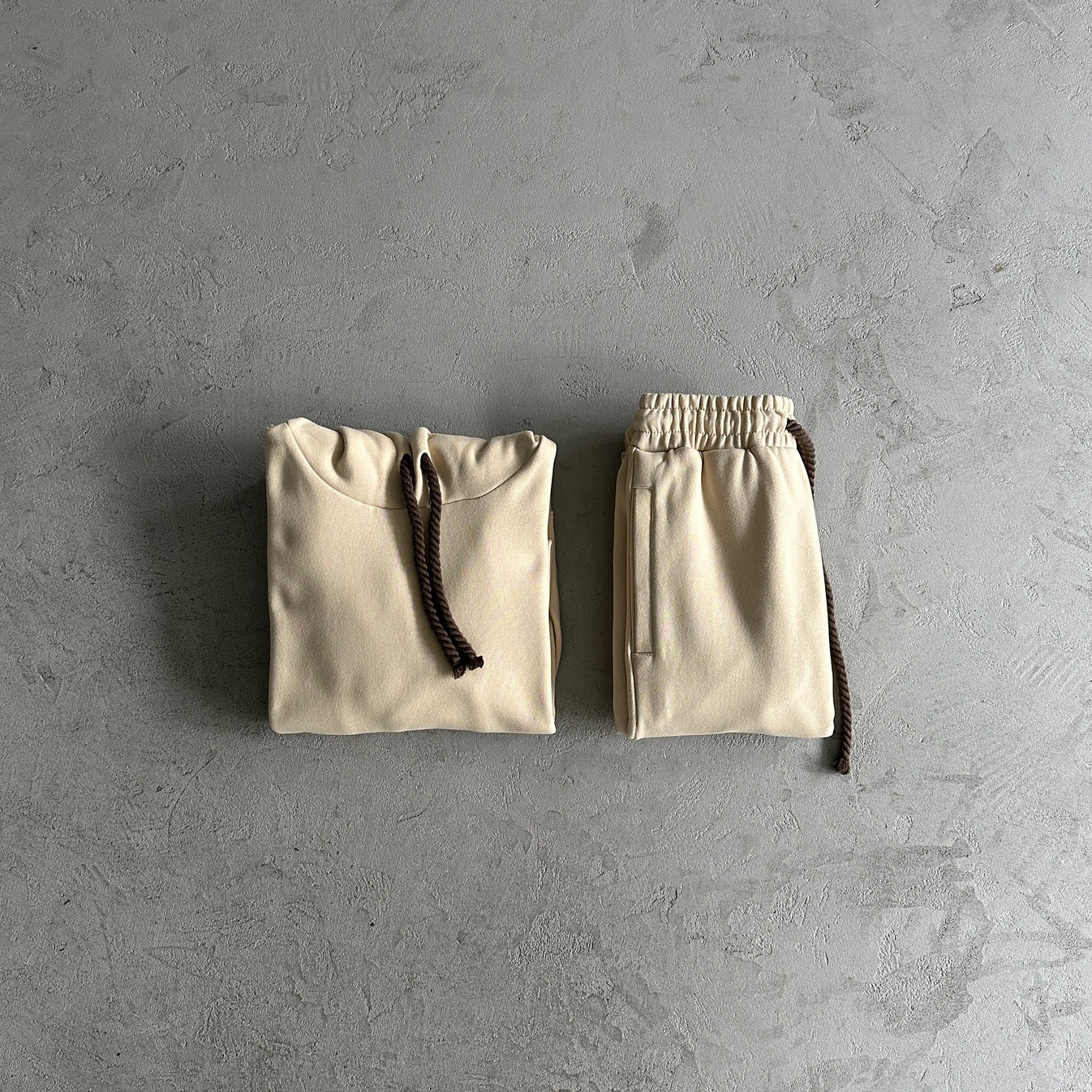 Syn Tracksuit - Beige/Brown