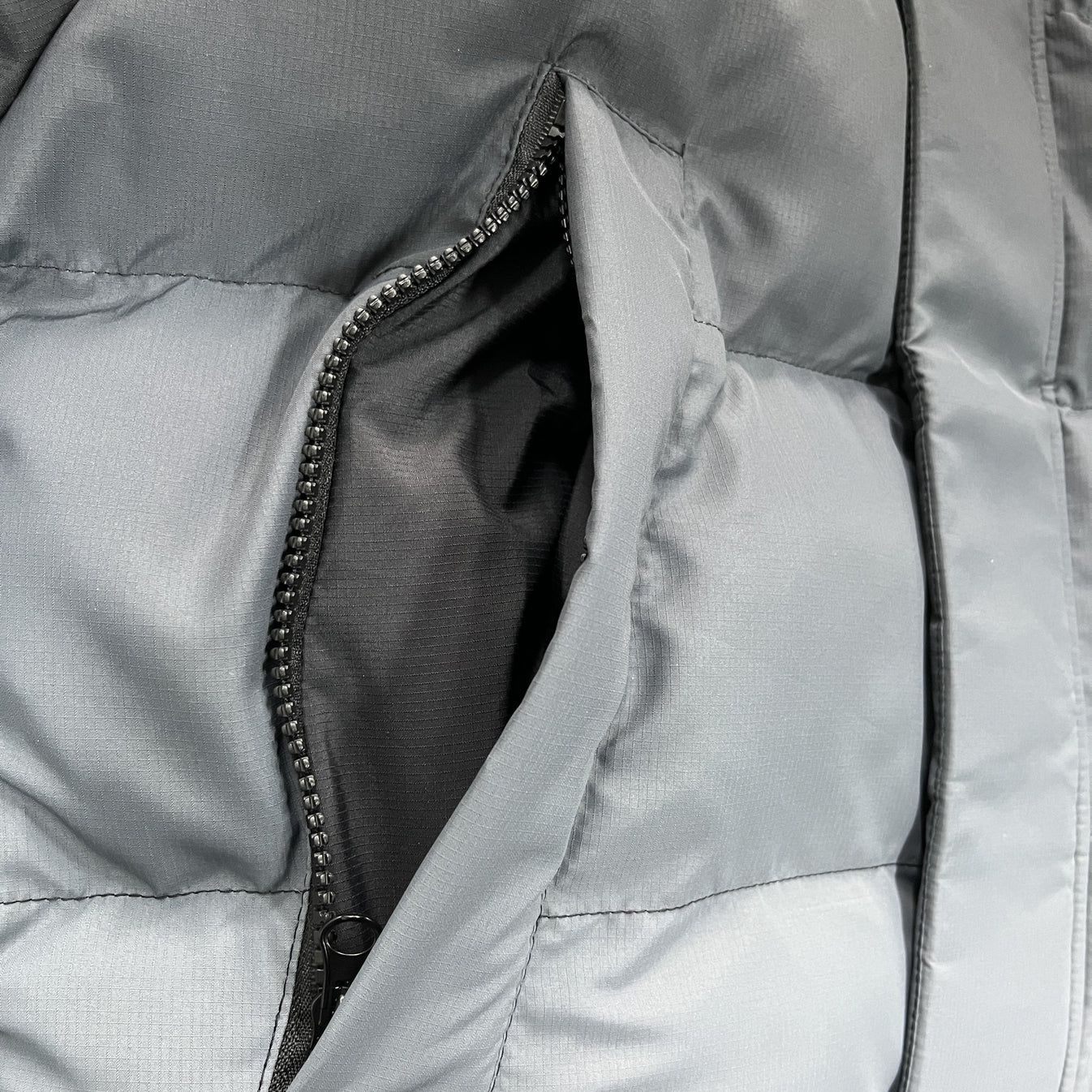 TS Decoded 2025 Hooded Puffer - Black Gradient