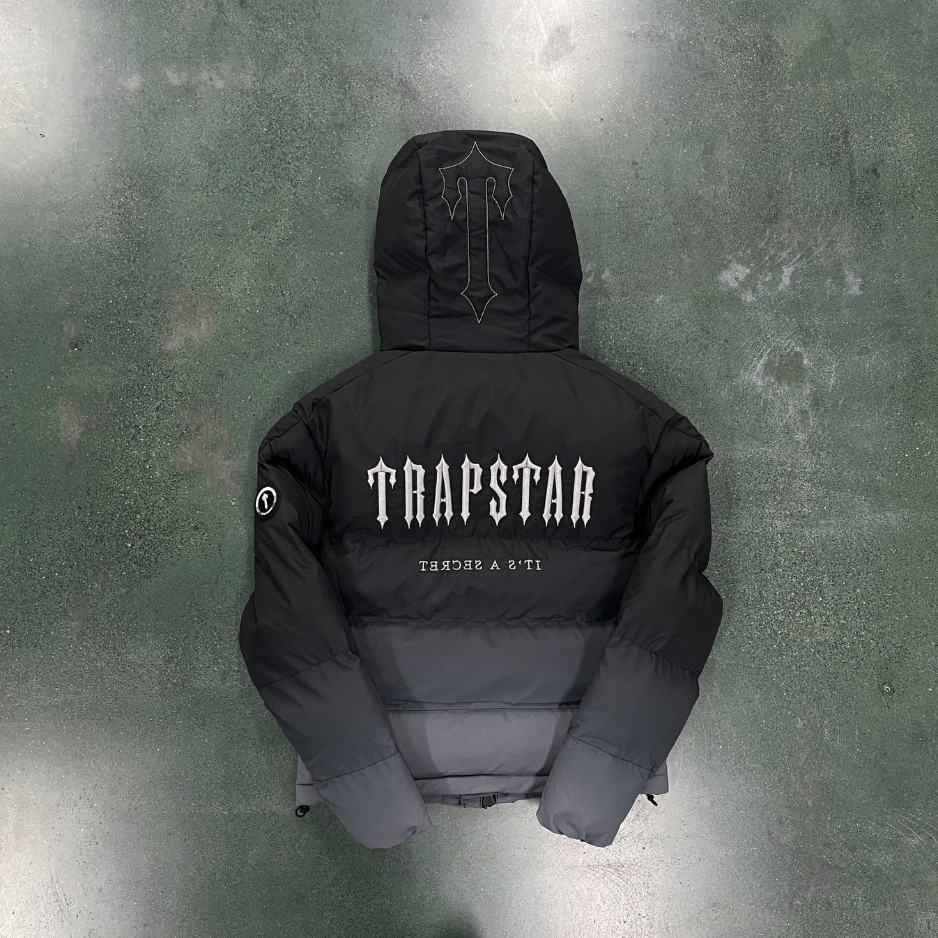 TS Decoded 2025 Hooded Puffer - Black Gradient