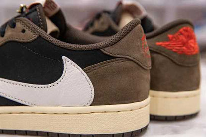 Jordan 1 Low - Travis Scott 'Mocha'