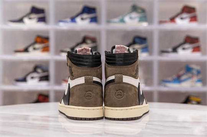 Jordan 1 Retro High OG - Travis Scott