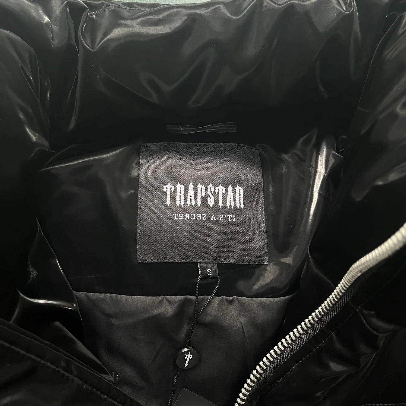 TS Irongate T Shiny Puffer Jacket - Black