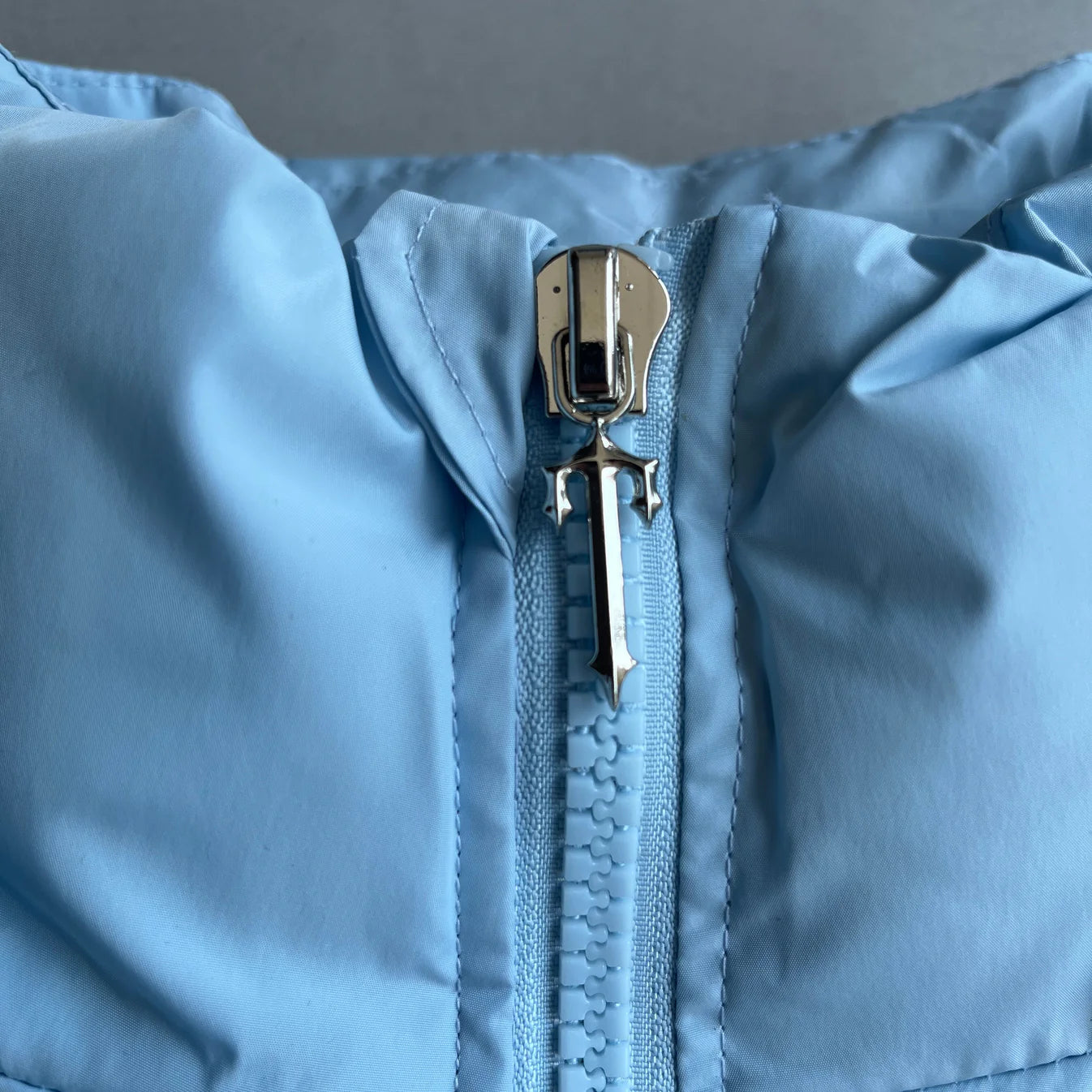 TS Women's Irongate Detachable Hooded Puffer - Baby Blue