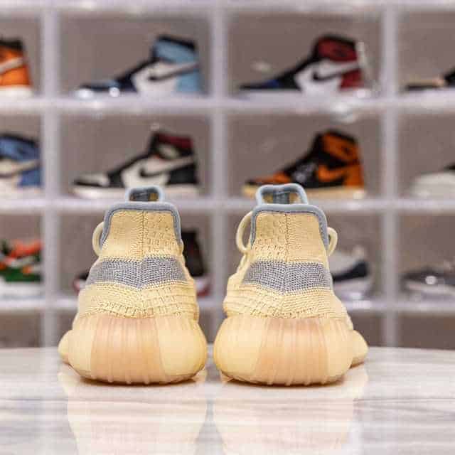 Yeezy Boost 350 V2 - Natural