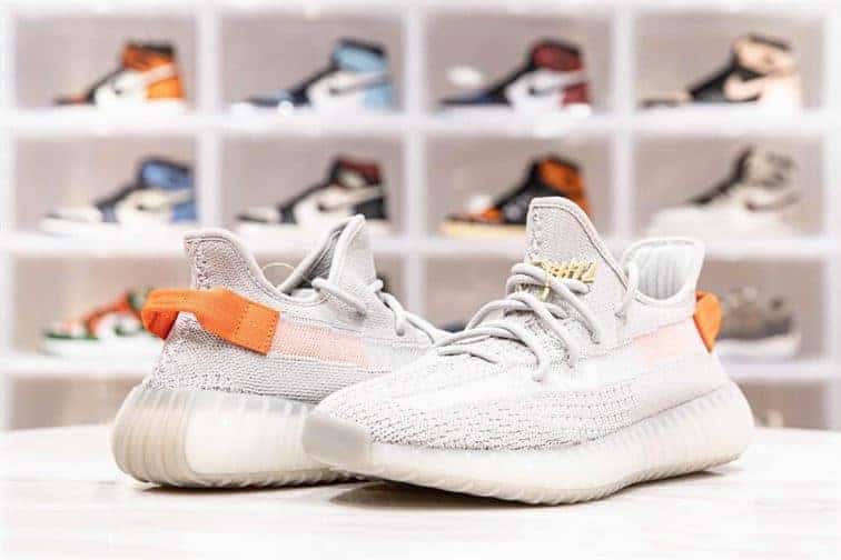 Yeezy Boost 350 V2 - Tail Light
